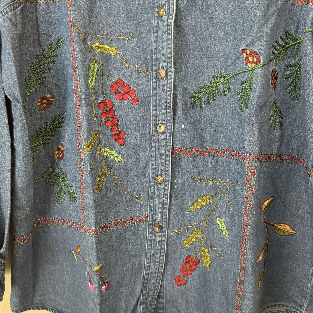 Bobby Brooks Shirt Womens Size XL Embroidered Christmas Holly Denim FLAW - Picture 5 of 9